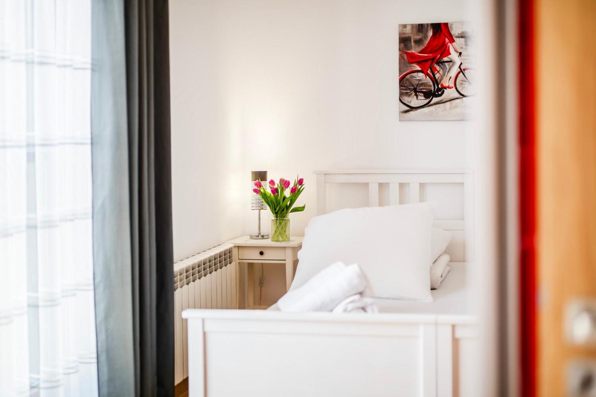Neapol Parking Gratis Moxy Te&Am Cracow Apartment Krakow Exterior photo